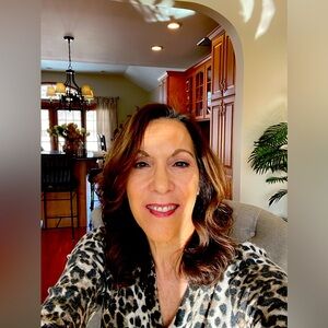 Meet your Posher, Denise